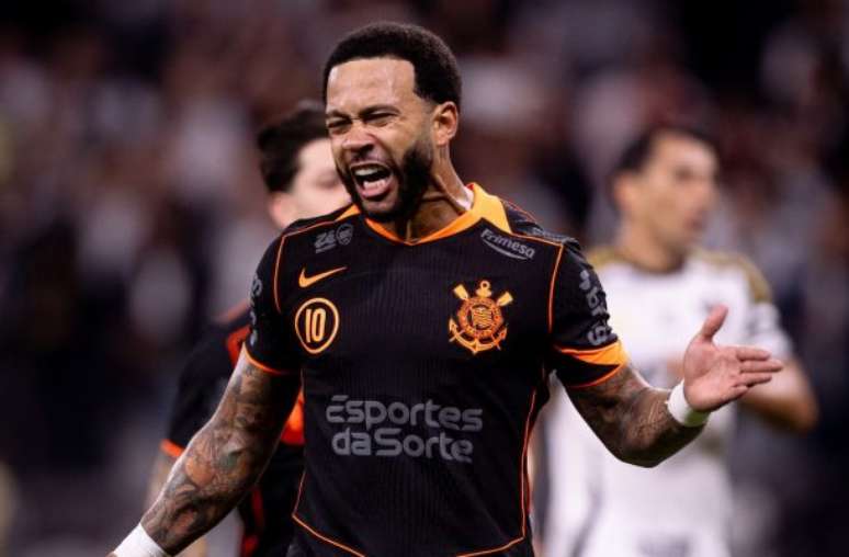 Depay vem sofrendo com les&otilde;es em 2025 &ndash;