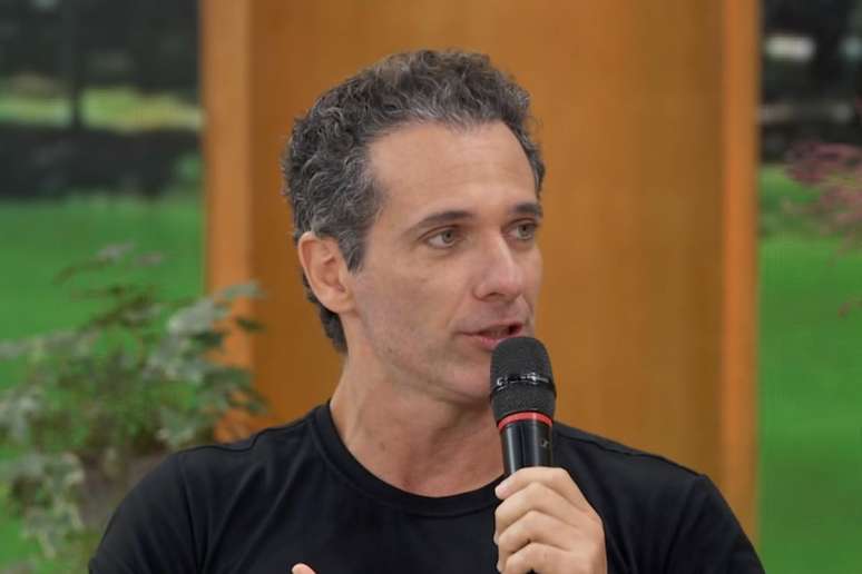 సమావేశంలో నటుడు మౌహమ్మద్ హర్ఫౌచ్