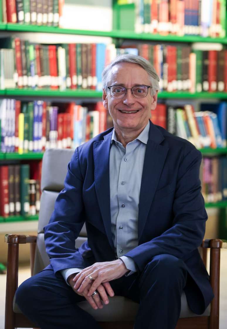 Segurado foi o mais votado nas eleições para reitor nesta quinta-feira