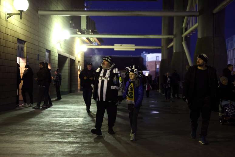 Torcedores do Newcastle antes de partida 