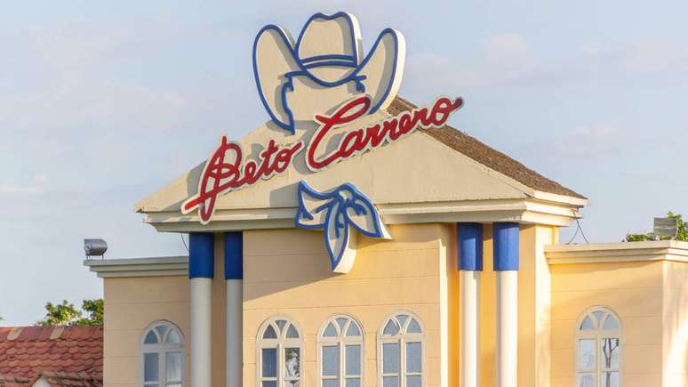 Beto Carrero వరల్డ్‌లోని ఆకర్షణల వైవిధ్యం ఈ ఉద్యానవనాన్ని వినోదంలో జాతీయ సూచనగా చేస్తుంది – depositphotos.com / brunomartins246