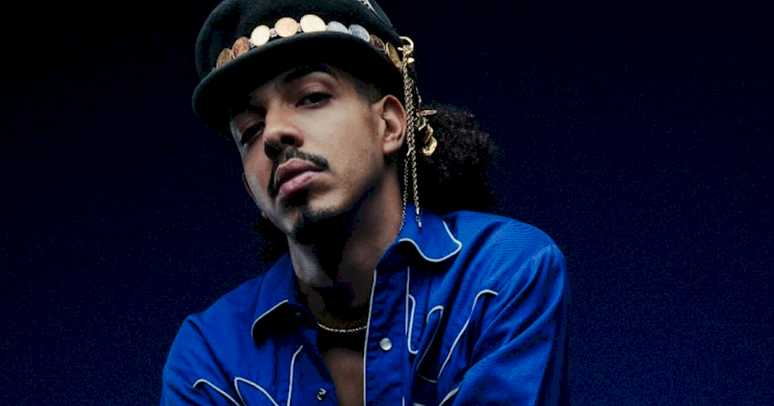 Léo da Bodega dá voz à saudade com refrão perdido de Mestre Baracho em 'Eu Queria Ficar'