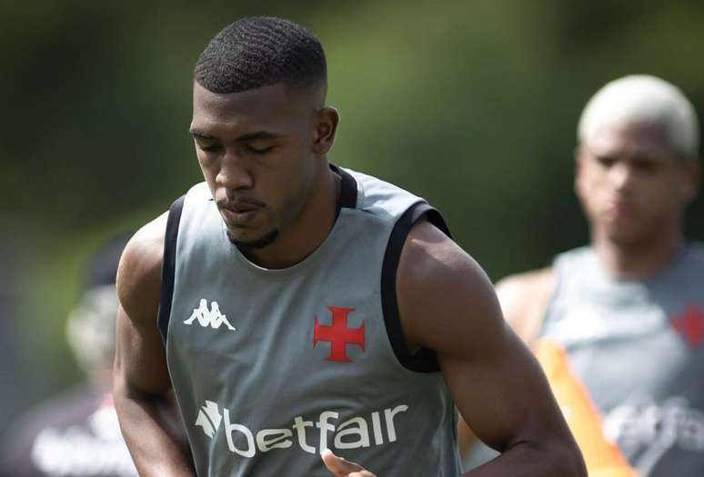 ఈ సీజన్‌లో అత్యధిక ఆటలు ఆడిన వాస్కో ఆటగాడు రేయాన్. అయినప్పటికీ, అతను తన అలసటను అధిగమించడానికి తన యవ్వనాన్ని లెక్కిస్తాడు.