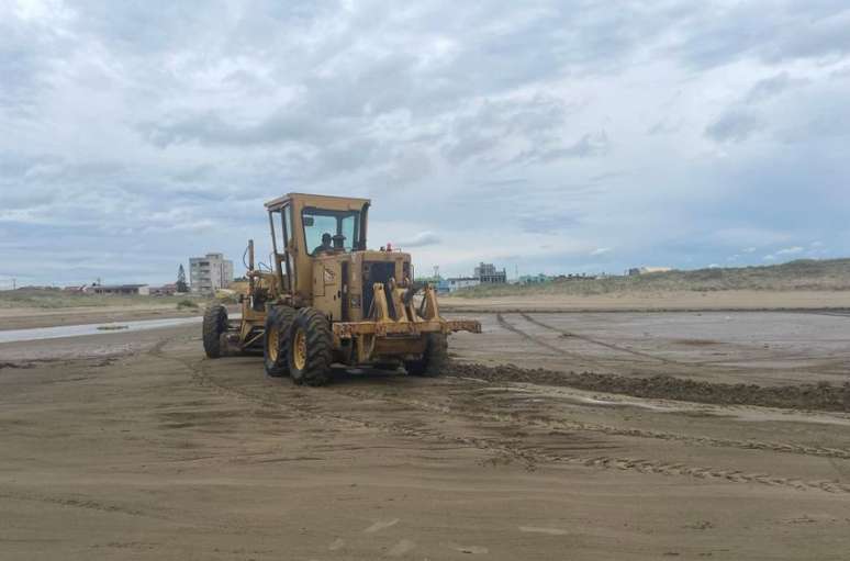 A section of Praia do Cassino, in the Rio Grande (RS), had to be closed due to mud