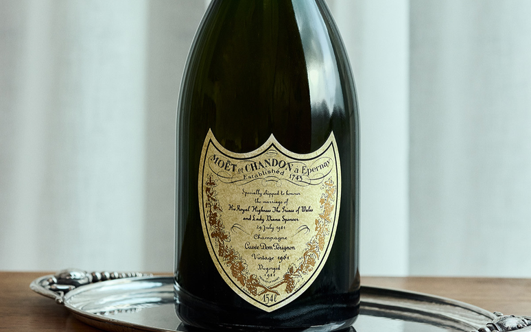 Garrafa Magnum de Champagne Dom Pérignon, Royal Wedding Cuvée, Moët et Chandon 1961.