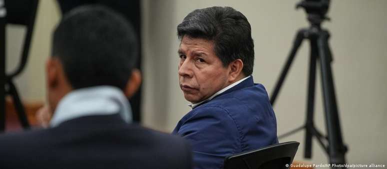 ஆட்சிக் கவிழ்ப்பு முயற்சிக்காக பெட்ரோ காஸ்டிலோ இந்த வியாழக்கிழமை (11/27) தண்டிக்கப்பட்டார்