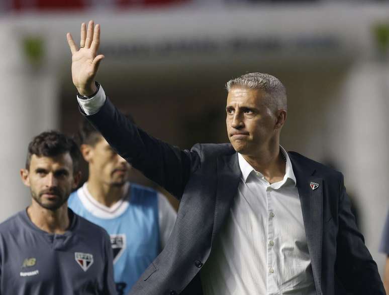 Diretoria d&aacute; respaldo a Crespo ap&oacute;s goleada sofrida &ndash;