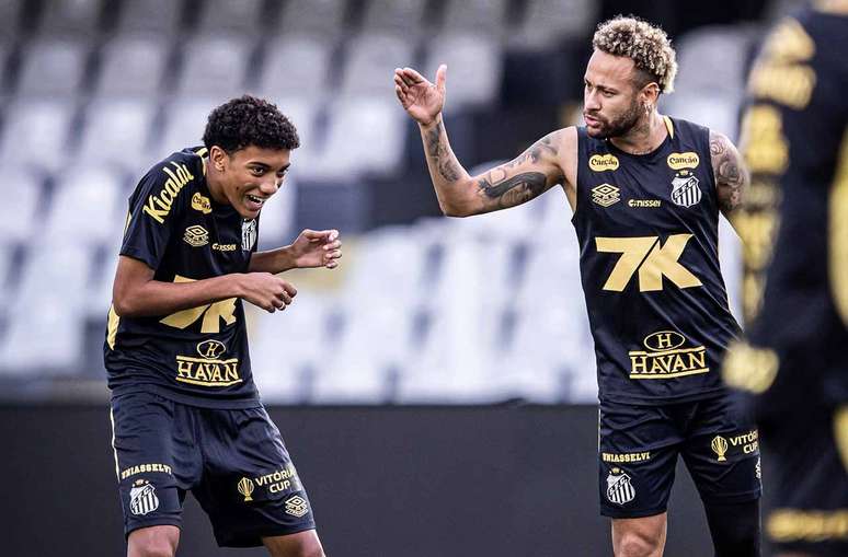 Craque participou da ativdade junto com o elenco do Santos  –