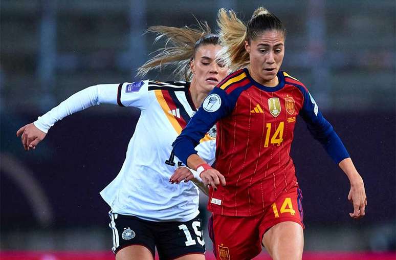 Mesmo com bolas na trave para ambos os lados, as seleções não saíram do zero na Alemanha –