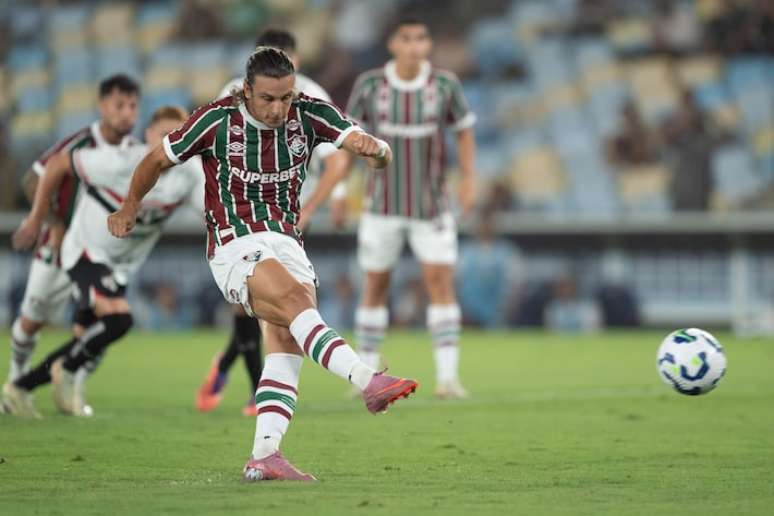 São Paulo é goleado por 6 a 0 pelo Fluminense pelo Brasileirão