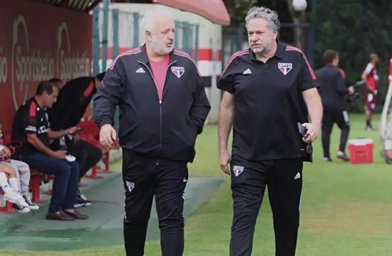 కాసేర్స్ మరియు బెల్మోంటే సావో పాలోలో రాజకీయ చీలికను ఎదుర్కొంటున్నారు -