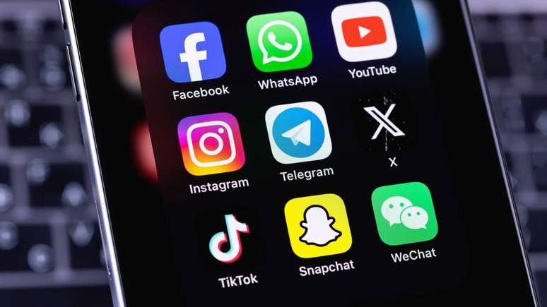 Você teria esse aplicativo no seu celular? –