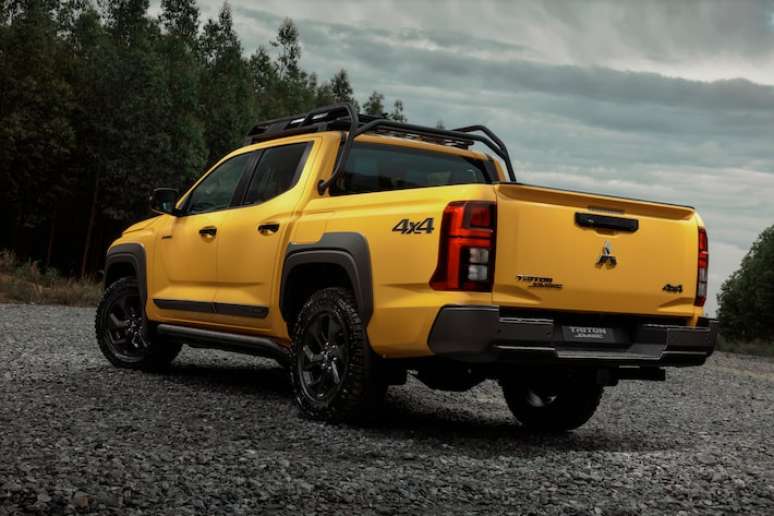 మిత్సుబిషి ట్రిటాన్ సవానా 2026