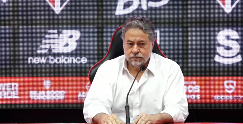 Presidente do São Paulo, Julio Casares confirma Crespo em 2026 e responde se irá renunciar ao cargo