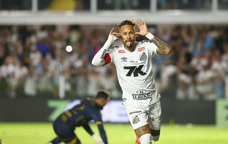 Neymar (Santos) celebrando seu gol contra o Mirassol, no dia 19.11.2025
