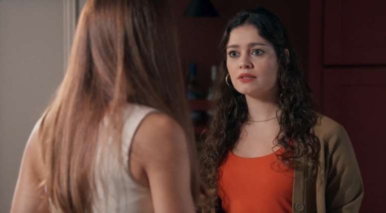 Gerluce (Sophie Charlotte) corre para lá e para cá na novela sem novidade no arco dramático