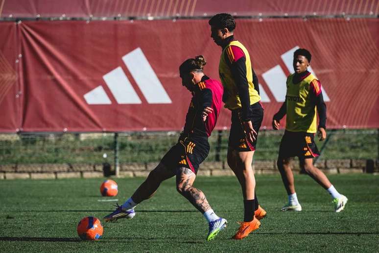 Roma ocupa a liderança da Série A –