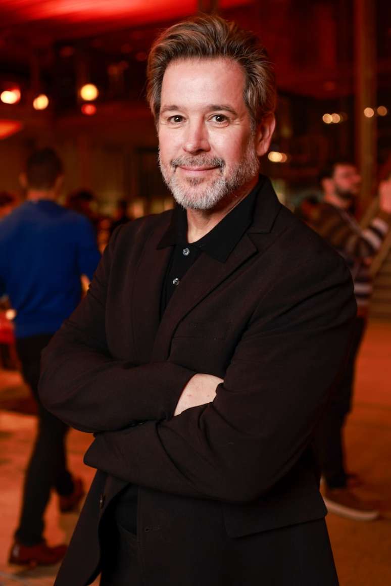 Actor Murilo Benício takes part in the TV series 