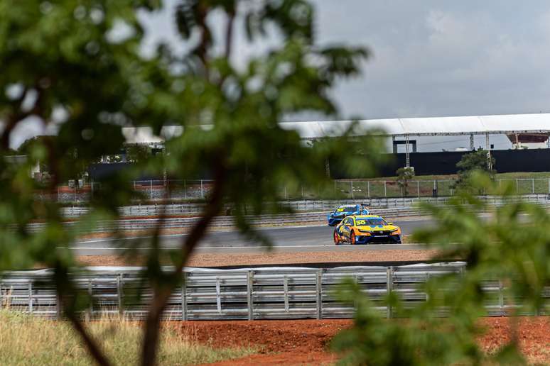 Safety Car acionado por Cesar Ramos foi um dos momentos decisivos da prova