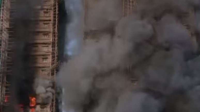 The fire broke out in the complex, which consists of eight residential complexes, on Wednesday