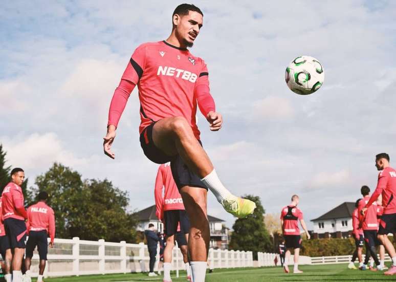 Palace pode entrar no G4 da tabela &ndash;