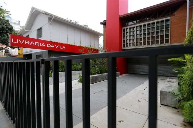 Fachada da Livraria da Vila da rua Fradique Coutinho