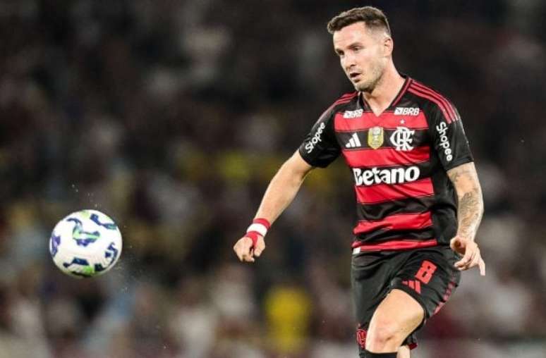 ஃபிளமெங்கோ ரசிகர்கள் லிமாவில் ஏறுவதற்கு முன் 