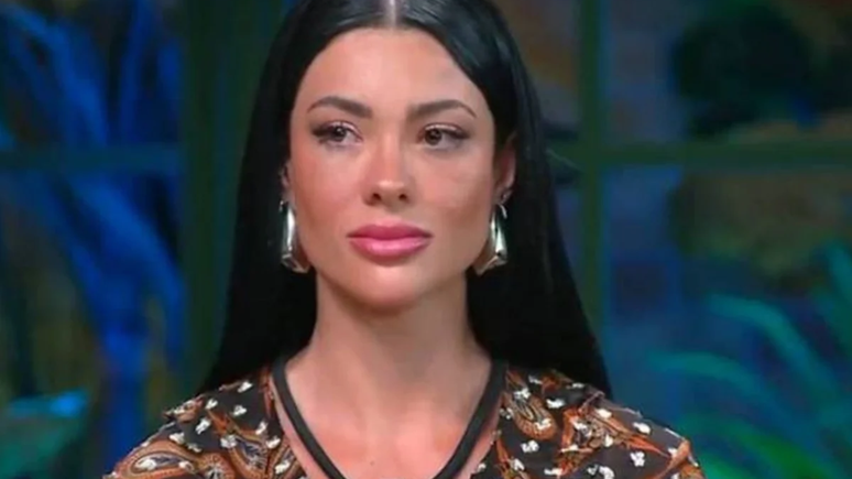 எ ஃபஸெண்டாவில் இருந்து வெளியேற்றப்பட்ட பிறகு ராயானே தன் மகனை ஏன் பார்க்கவில்லை? உண்மை வெளிப்படுகிறது / இனப்பெருக்கம்: பதிவு