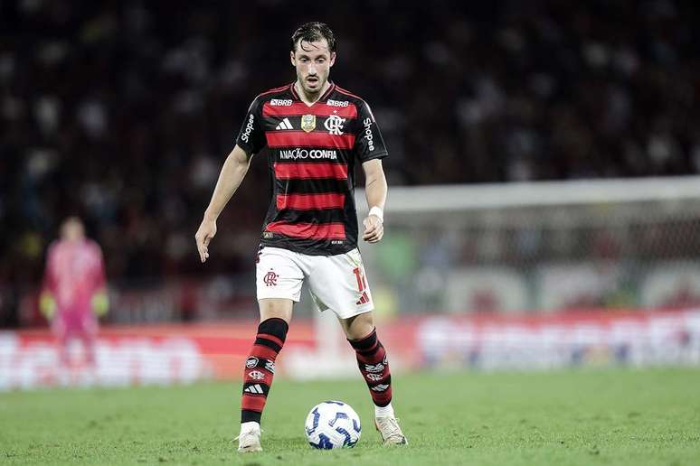 Viña during Flamengo's 8-0 win over Vitoria, in August -