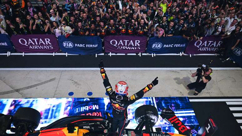 Max Verstappen vence corrida no Catar e leva decisão para Abu Dhabi