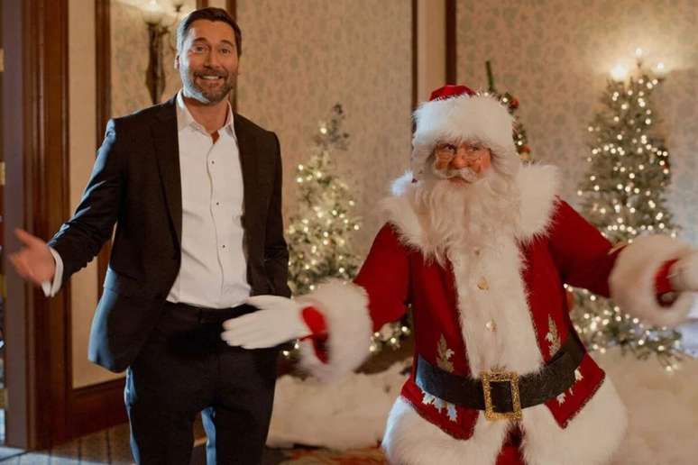 “O Segredo do Papai Noel” acompanha a história de uma mãe solo que decide se disfarçar de Papai Noel para conseguir um emprego 