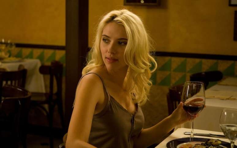 'விக்கி கிறிஸ்டினா பார்சிலோனா' (2008) இல் ஸ்கார்லெட் ஜோஹன்சன், பெனலோப் குரூஸ் மற்றும் ஜேவியர் பார்டெம் ஆகியோருக்கு ஜோடியாக வூடி ஆலன் திரைப்படம்.