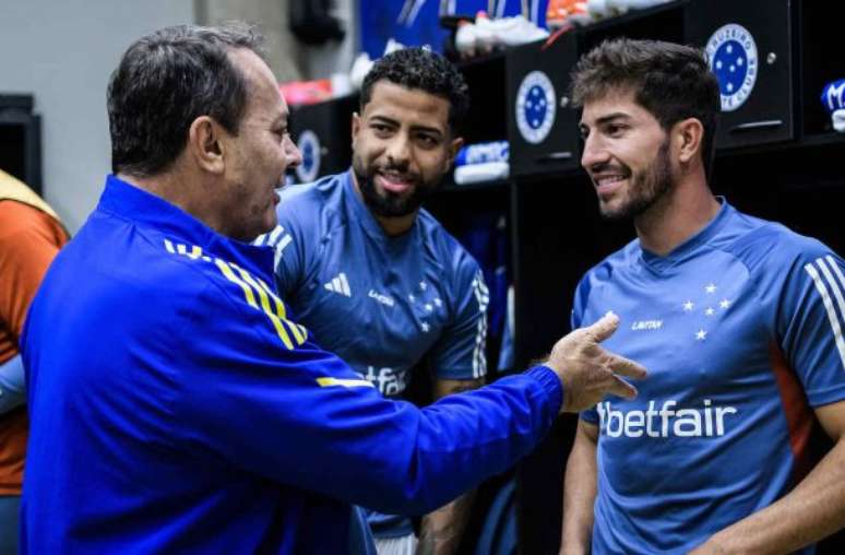 Cruzeiro busca foco 100% para jogos decisivos contra o Corinthians –