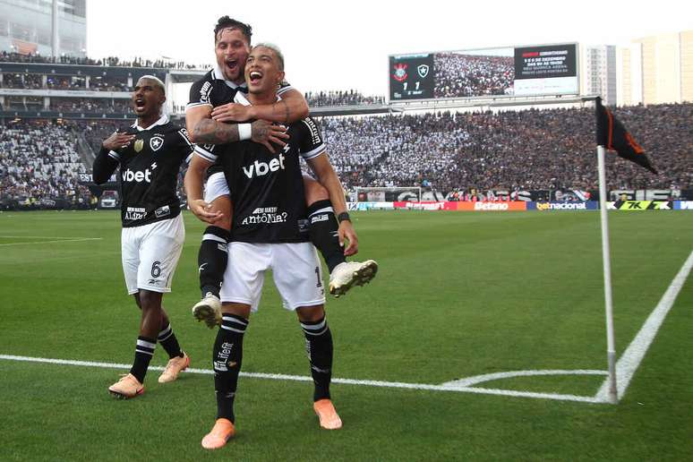 Botafogo briga por vaga direta na fase de grupos da Libertadores &ndash;
