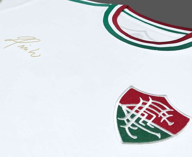 Camisa tem assinatura de Edinho –