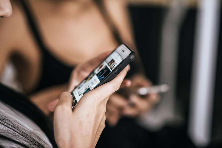 'Detox' das redes sociais é benéfico para a saúde mental e reduz sintomas de ansiedade, alerta estudo