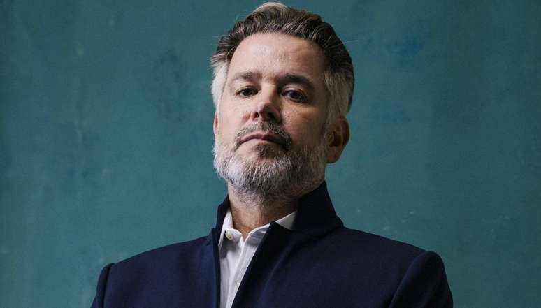 Ferette (Murilo Benício) representa o 'cidadão de bem' que trai a mulher, mas se julga digno de julgar os outros com rigor moral