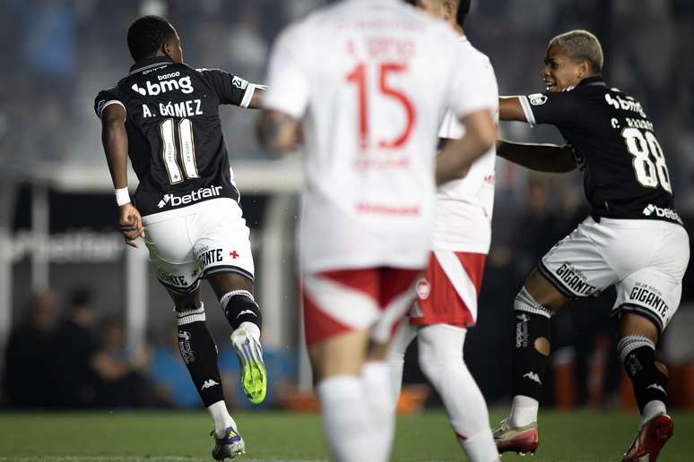 O Vasco vai com o que tem de melhor para encarar o Mirassol. 