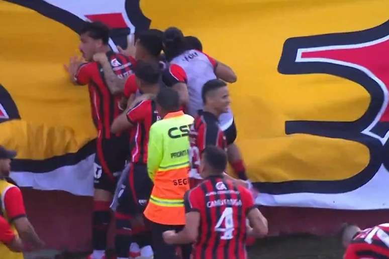 Vit&oacute;ria vive bom momento na reta final do Brasileir&atilde;o &ndash;