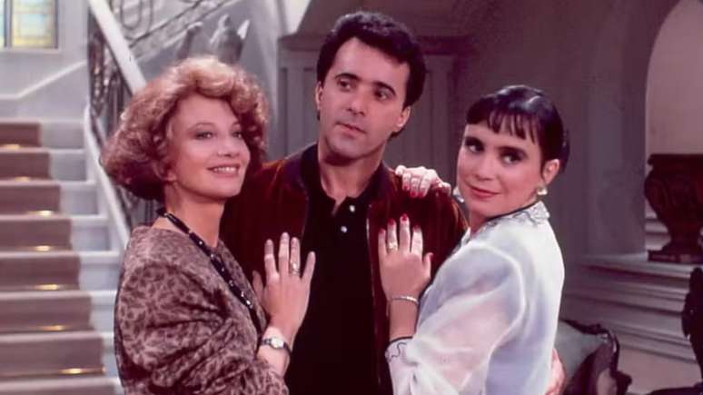 Laurinha, Edu e Maria do Carmo (Reprodução/Globo)