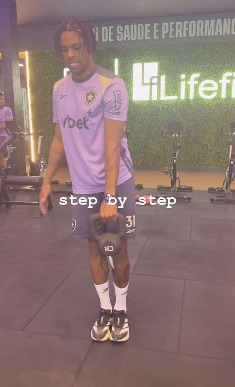 Kaio Pantaleão em treino no Botafogo –