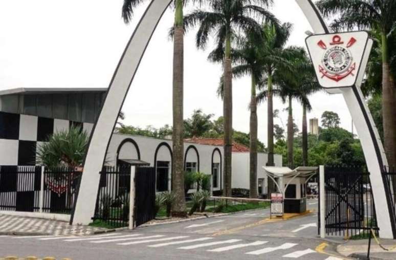 Osmar Stabile tenta dar um alívio as contas do clube –