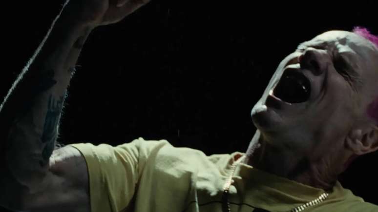 Flea, baixista do Red Hot Chili Peppers, em 2025