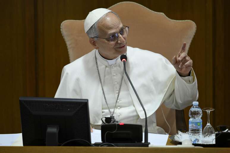 Leão XIV criticou possibilidade de invasão dos Estados Unidos em Caracas, na Venezuela