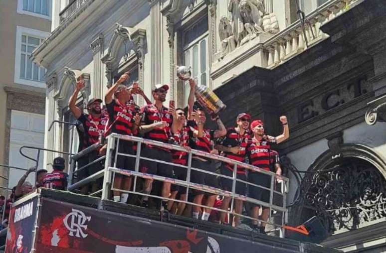 Imprensa mexicana acredita que o Cruz Azul é favorito contra o Flamengo. Reprodução