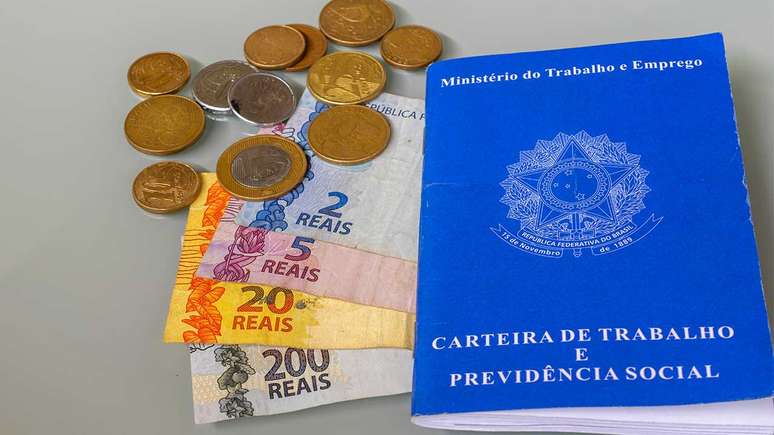 Veja o que as cartas mostram para sua vida profissional