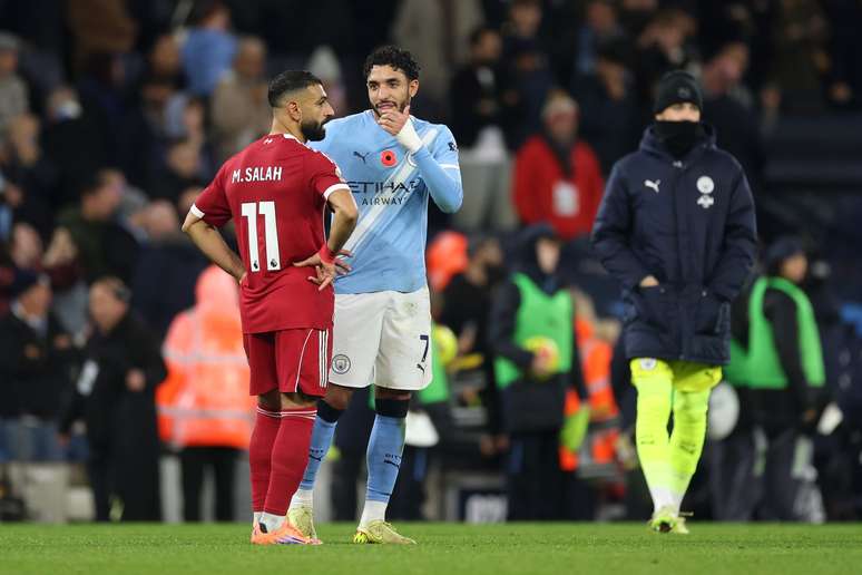 Salah e Marmoush, os principais jogadores do Egito, depois de uma partida da Premier League 