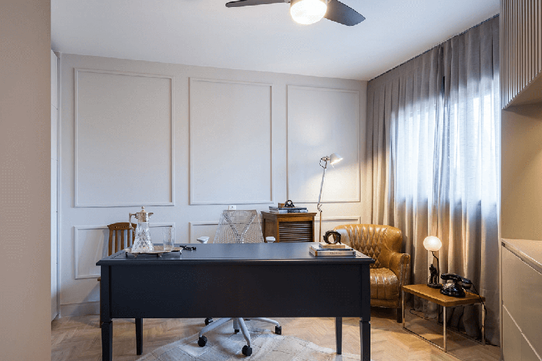 A boiserie combina com elementos clássicos de época Projeto: Spaço Interior |