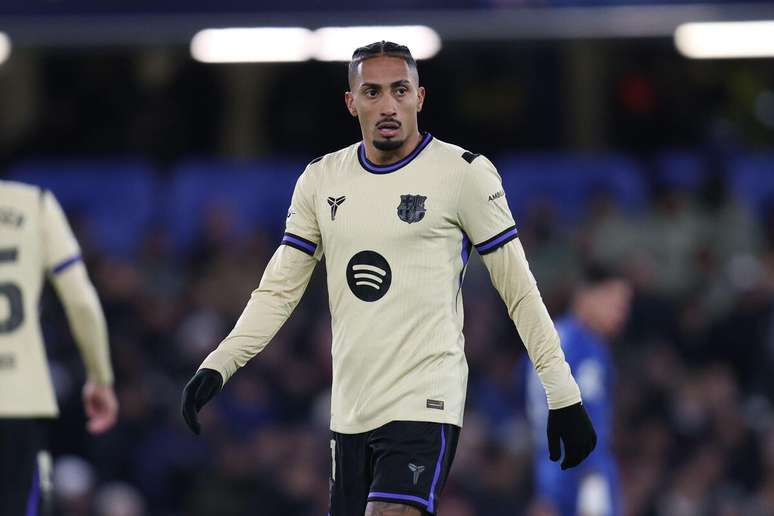 Raphinha (Barcelona) durante jogo contra o Chelsea, no dia 25.11.2025 