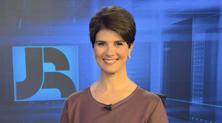 Mariana Godoy era a cara da Globo, agora &eacute; a principal &acirc;ncora da Record